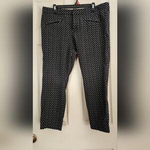 GAP Black and White Cropped Pants